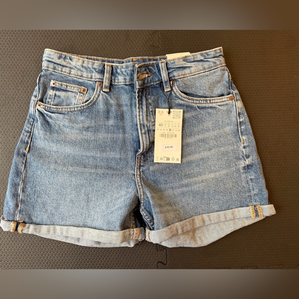 NWT ZARA HIGH WAISTED MOM FIT JEANS SIZE 8